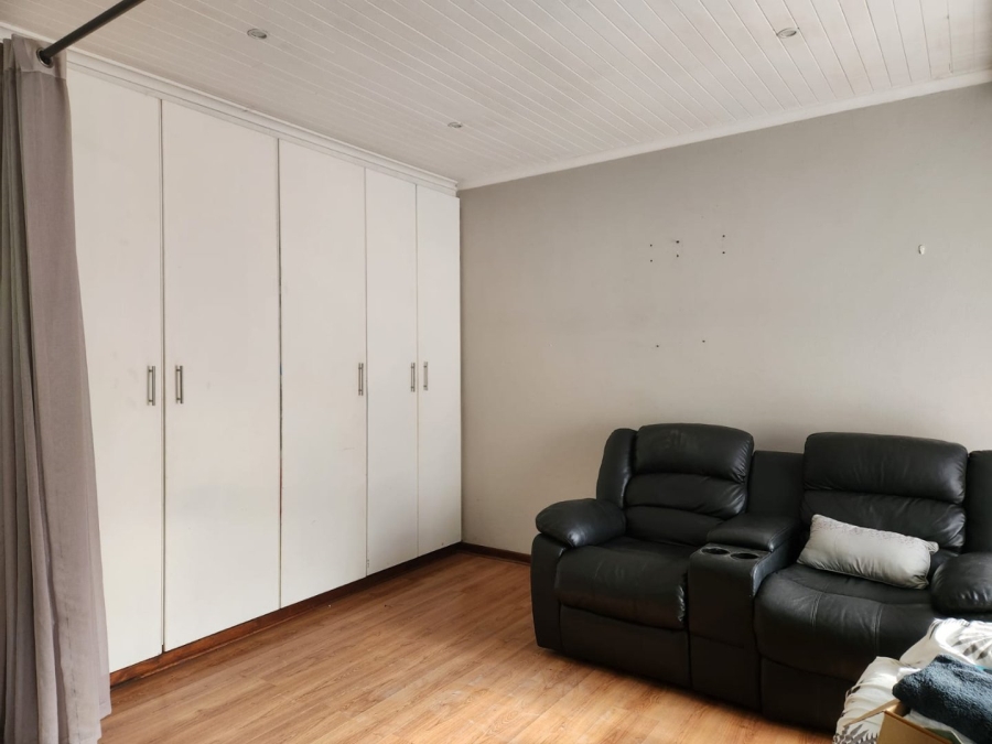 3 Bedroom Property for Sale in Loerie Park Western Cape
